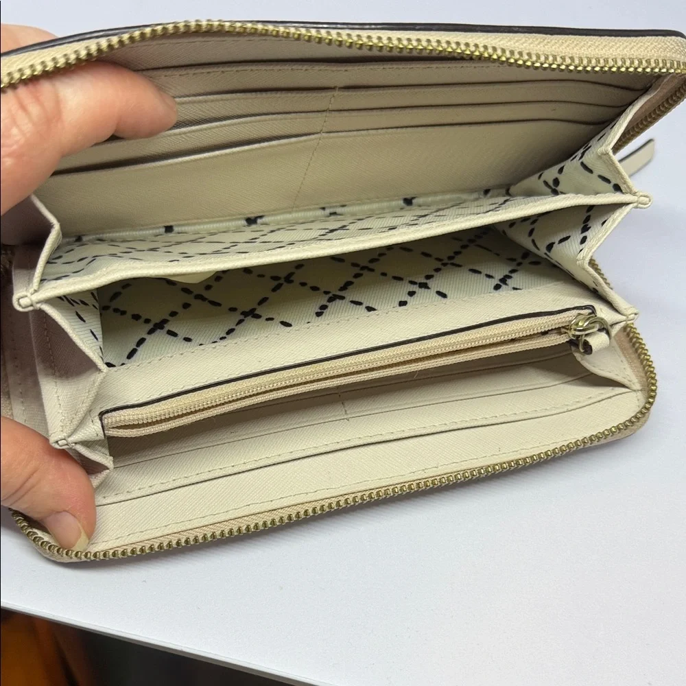 Kate Spade Newbury Lane Neda Zip Around Wallet in durable cross-hatched leather - Picture 7 of 8
